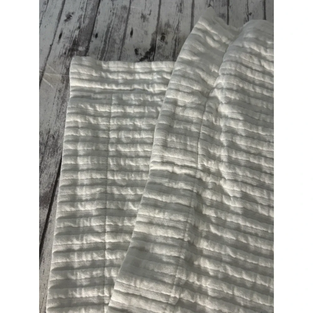 Pottery Barn Ribbed Thick Organic Cotton Pillow Sham White KING ONE